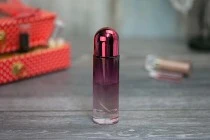 Flacon rond de 30 ml en verre de différentes couleurs avec bouchon et vaporisateur argenté