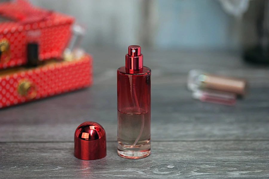 Bottigliette colorate per profumi da 30 ml Bottigliette colorate per profumi da 30 ml