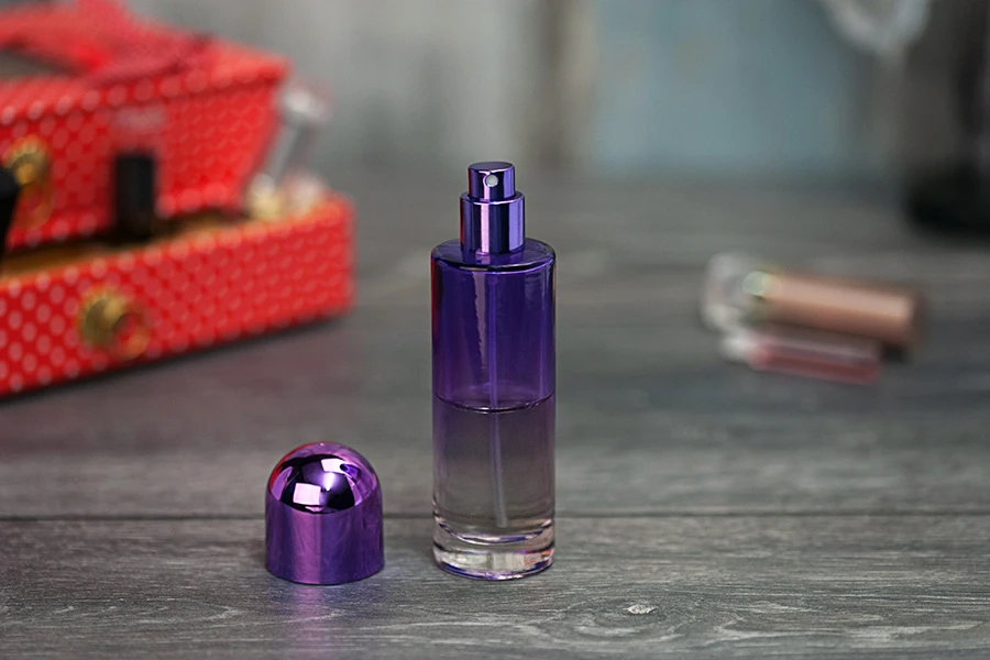 Bottigliette colorate per profumi da 30 ml Bottigliette colorate per profumi da 30 ml