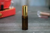 Μπουκαλάκι αρωμάτων γυάλινο 30 ml καραμελέ Μπουκαλάκι αρωμάτων γυάλινο 30 ml καραμελέ