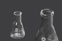 Beuta conica di vetro (Erlenmeyer) da 5 ml con indicazioni di volumetria Beuta conica di vetro (Erlenmeyer) da 5 ml con indicazioni di volumetria
