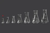 Beuta conica di vetro (Erlenmeyer) da 5 ml con indicazioni di volumetria Beuta conica di vetro (Erlenmeyer) da 5 ml con indicazioni di volumetria