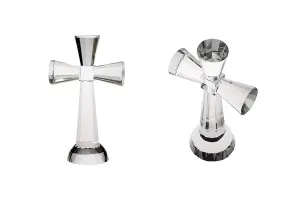 Croix en cristal avec socle d'une hauteur de 17 cm-1