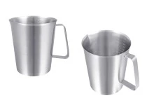 Σκεύος ανοξείδωτο (inox) 1500 ml με διαβάθμιση και χερούλι Σκεύος ανοξείδωτο (inox) 1500 ml με διαβάθμιση και χερούλι