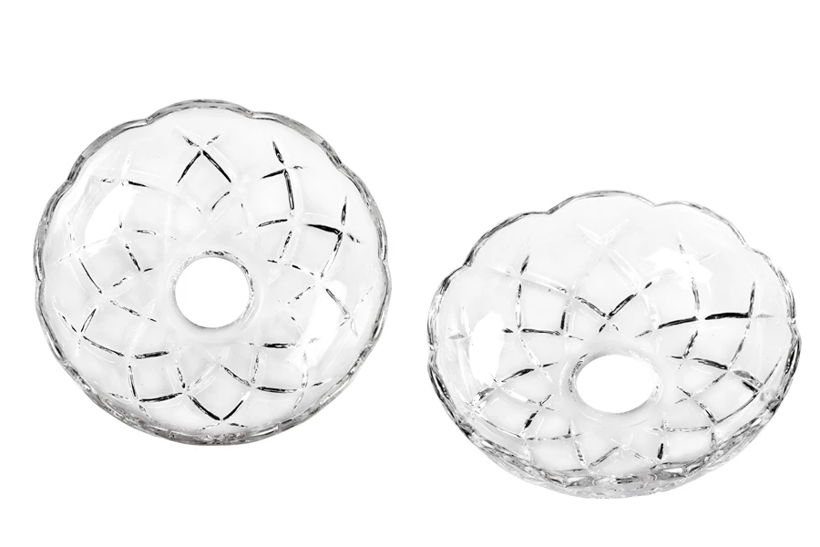 Tellerglasloch mit Mittelloch (26 mm) für Leuchter und Kronleuchter