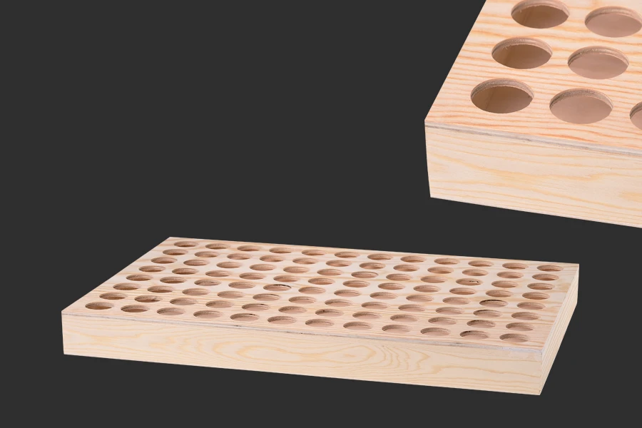 Holzständer 428x288x42mm - 96 Positionen