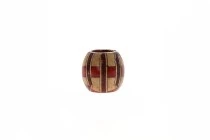 Perle en bois peinte aux dimensions 14 x 15 mm
