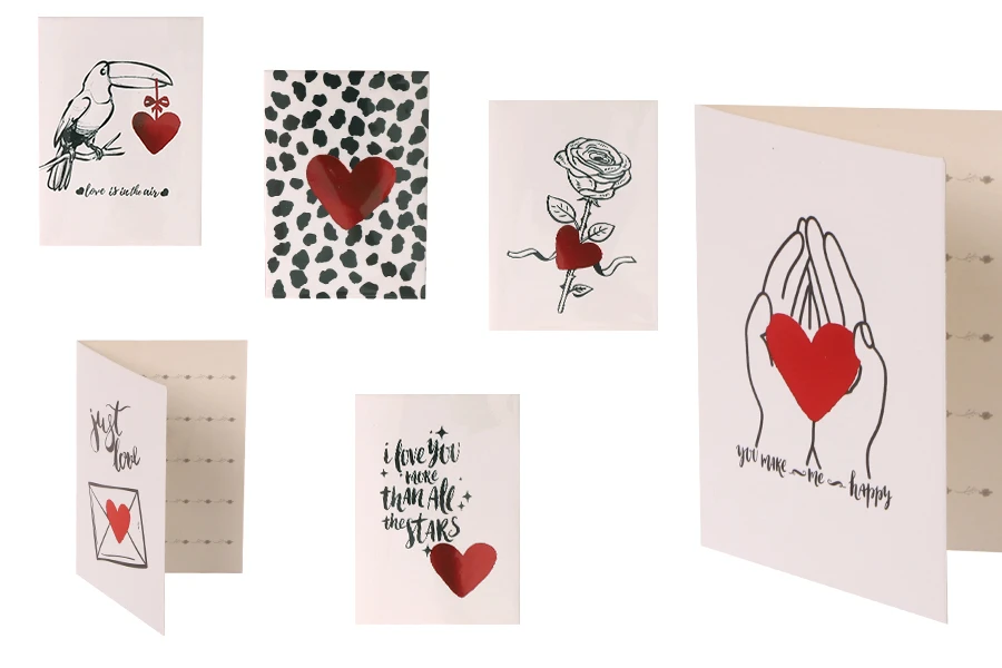 Biglietti d'auguri di carta in vari modelli - 120 pezzi