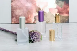 30ml frosted glass perfume bottle with unique design (18/415)-5