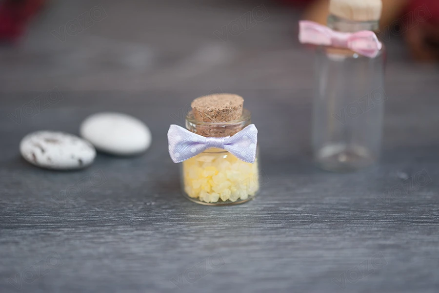 Polka dot pre-tied bows to decorate wedding and christening favors, jars and bottles Polka dot pre-tied bows to decorate wedding and christening favors, jars and bottles-