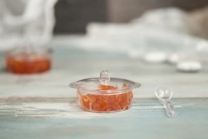 Jeu de pots en plastique (tasses) avec cuillères pour bonbons et petites profiteroles - en lot de 12 pièces (pour code 239-1)-2