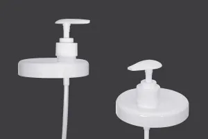 Couvercle de pot en plastique blanc avec pompe pour la crème