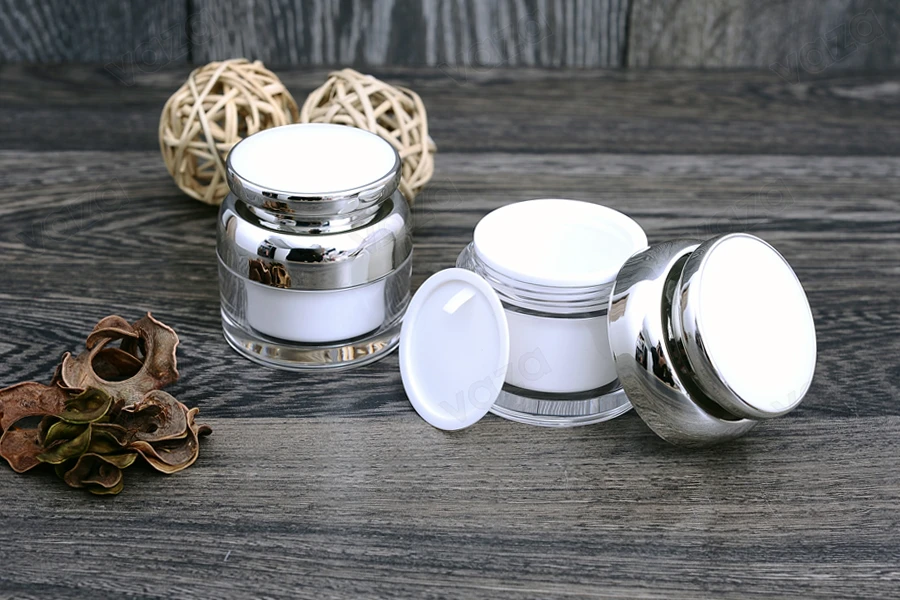 Pot à crème en acrylique de 50 ml avec couvercle et joint en plastique Pot à crème en acrylique de 50 ml avec couvercle et joint en plastique-εικόνα_σύνθεση