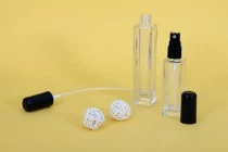 30ml square perfume glass bottle with 18/415 finish 30ml square perfume glass bottle with 18/415 finish