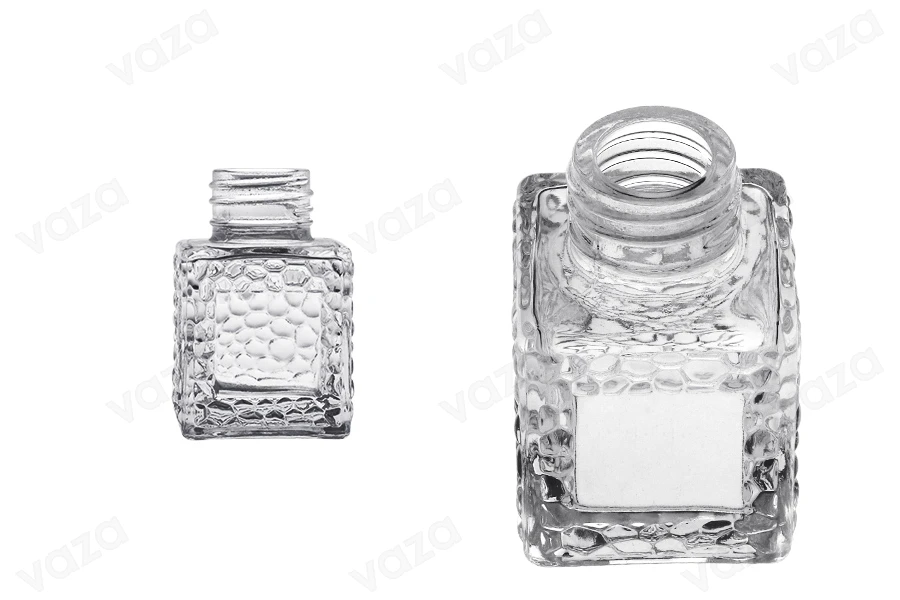 Γυάλινο τετράγωνο μπουκαλάκι 50 ml (PP 28) με ανάγλυφο σχέδιο για αρωματικό χώρου Γυάλινο τετράγωνο μπουκαλάκι 50 ml (PP 28) με ανάγλυφο σχέδιο για αρωματικό χώρου-εικόνα_προϊοντική