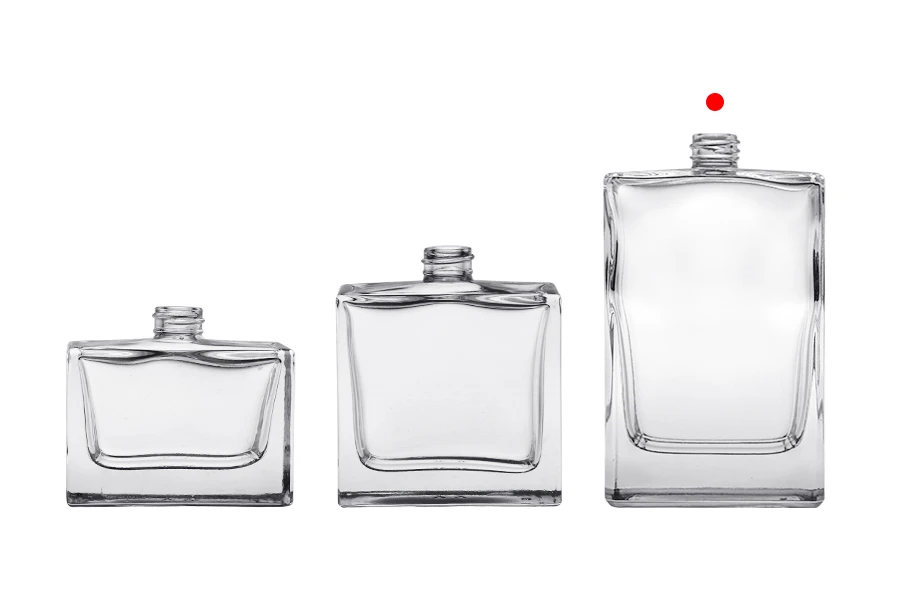 Flacon de parfum en verre 100 ml (PP 15) de forme rectangulaire avec col 15/400 Flacon de parfum en verre 100 ml (PP 15) de forme rectangulaire avec col 15/400