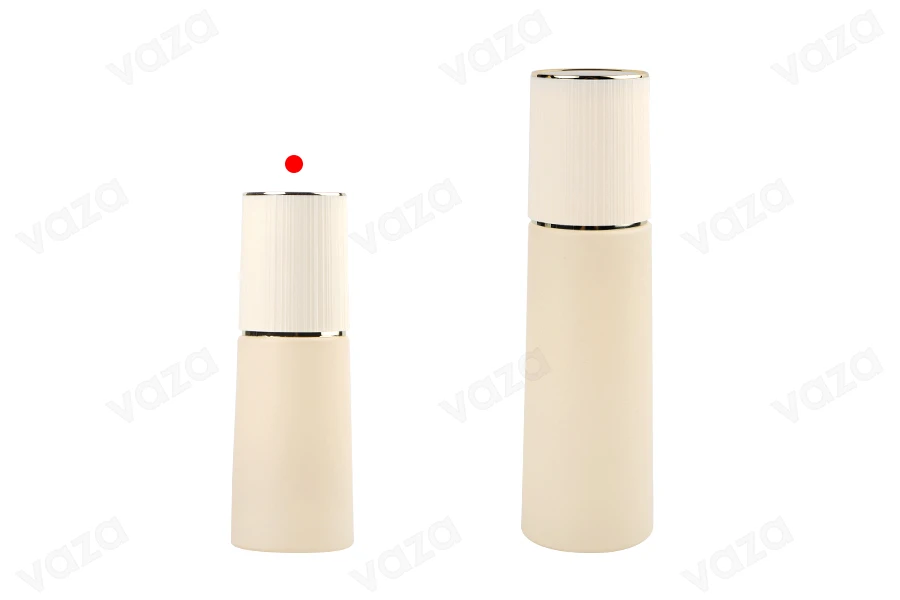 Γυάλινο μπουκάλι 40 ml πολυτελείας σε μπεζ ματ χρώμα με καπάκι και χρυσή αντλία κρέμας Γυάλινο μπουκάλι 40 ml πολυτελείας σε μπεζ ματ χρώμα με καπάκι και χρυσή αντλία κρέμας-εικόνα_σύνθεση