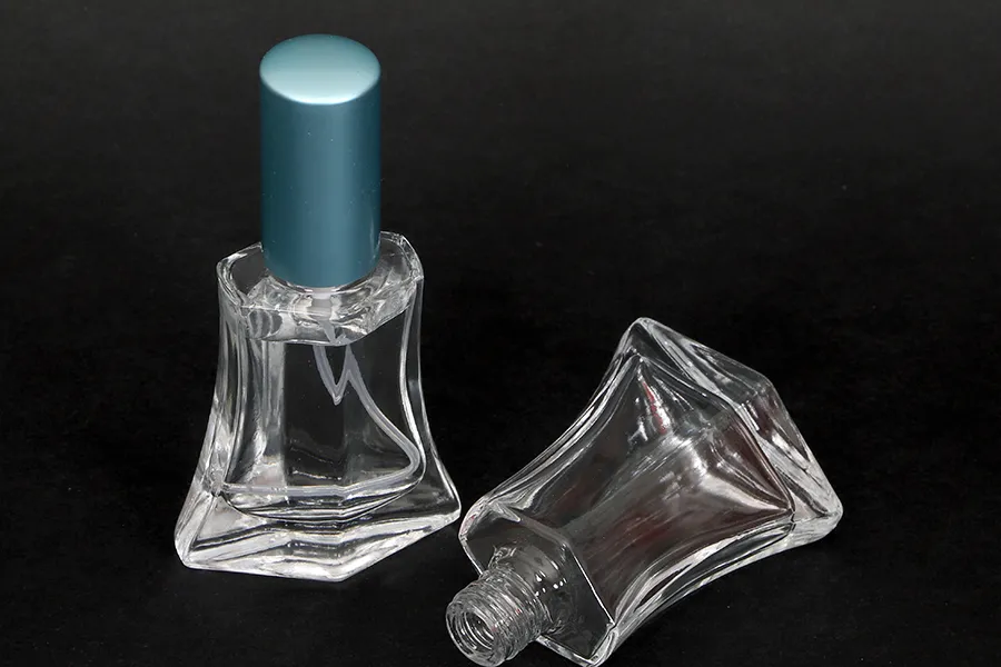 Flacon de parfum en verre de 50 ml (18/415)