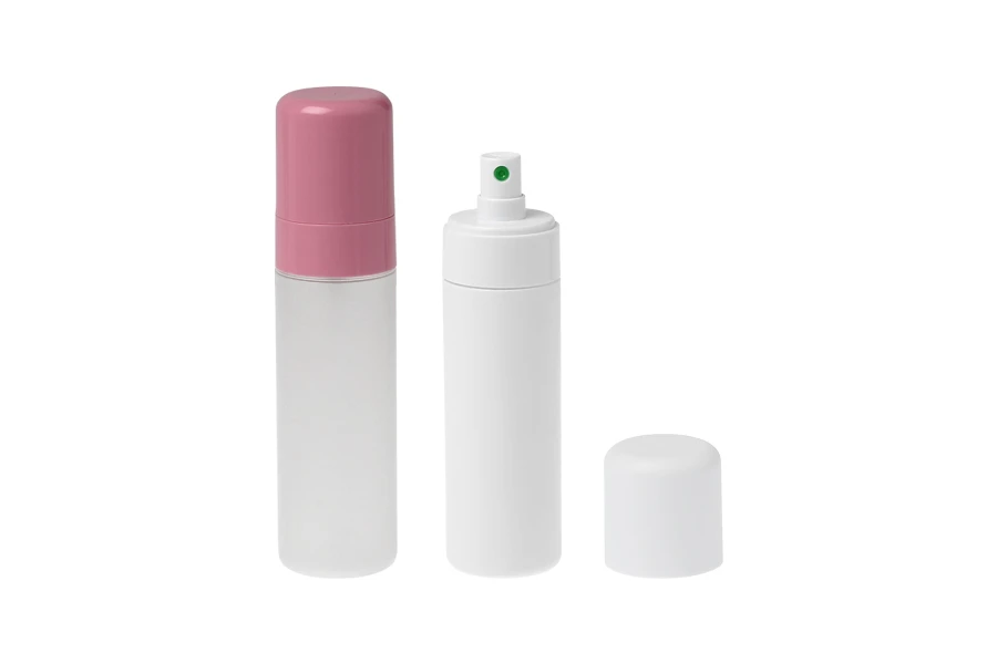 Bottiglia in plastica da 125 ml con spray per sostanze oleose leggere e tappo a vite Bottiglia in plastica da 125 ml con spray per sostanze oleose leggere e tappo a vite
