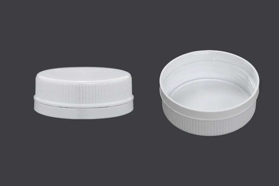 Flasche aus 100 ml Kunststoff mit weißem Deckel für pharmazeutische Produkte Flasche aus 100 ml Kunststoff mit weißem Deckel für pharmazeutische Produkte