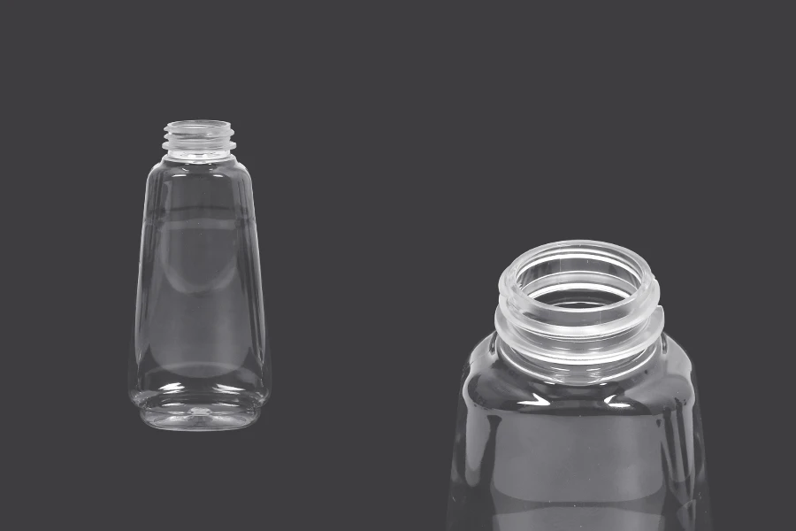 Transparent 350ml squeezable plastic bottle for ketchup, mustard or honey - available in a package with 10 pcs Transparent 350ml squeezable plastic bottle for ketchup, mustard or honey - available in a package with 10 pcs
