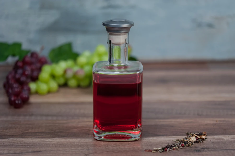 Тετράγωνο Κομψό μπουκάλι για λάδι και ποτά 500 ml