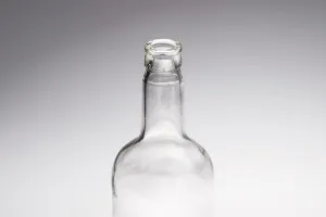 1000ml glass bottle with long neck for water and spirits with 1031/47 guala safety cap-3