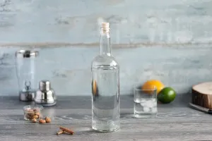 1000ml glass bottle with long neck for water and spirits with 1031/47 guala safety cap-5