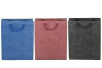 Paper gift bag with handle in many different colours in size 160x80x200 mm Paper gift bag with handle in many different colours in size 160x80x200 mm