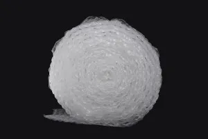 Film bulles d'emballage avec des bulles d'un diamètre de 35 mm. A vendre par pièce d'une longueur de 18 m et d'une largeur de 330mm-4