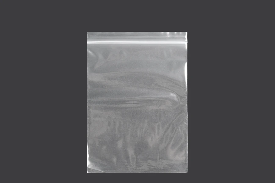 Transparent zip lock plastic bags in size 140x200 mm - 100 pcs Transparent zip lock plastic bags in size 140x200 mm - 100 pcs