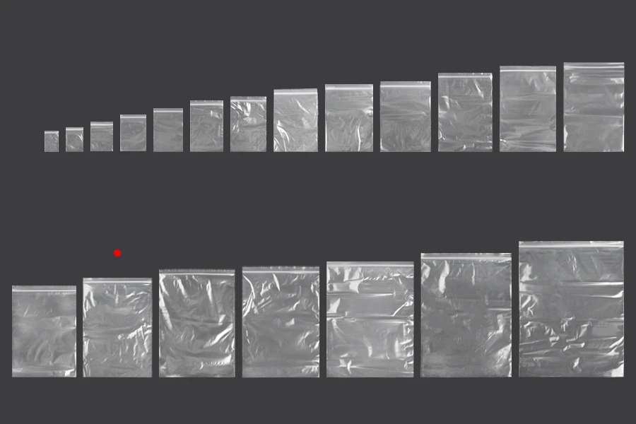 Σακουλάκια με κλείσιμο zip 220x320 mm διαφανή πλαστικά - 100 τμχ Σακουλάκια με κλείσιμο zip 220x320 mm διαφανή πλαστικά - 100 τμχ