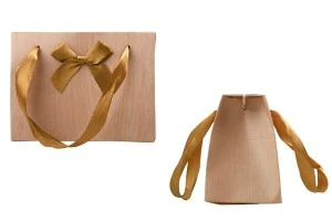 Τσάντα δώρου 130x70x100 mm με χερούλι και φιόγκο-1