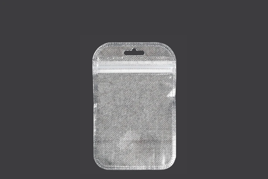 Σακουλάκια με κλείσιμο zip 85x130 mm, non woven ασημί πίσω όψη, διάφανο μπροστά και τρύπα eurohole - 100 τμχ