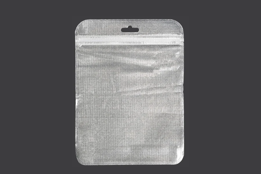 Non-woven zip lock bags with Eurohole, silver back side and transparent front side in size 150x200 mm - 100 pcs Non-woven zip lock bags with Eurohole, silver back side and transparent front side in size 150x200 mm - 100 pcs