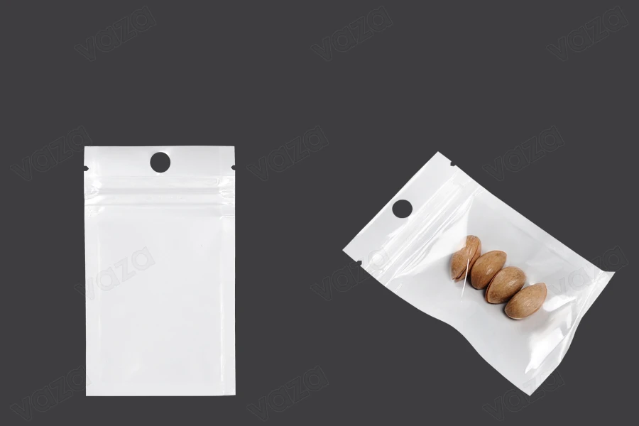 Qese plastike me mbyllje zip 60x100 mm, pjesa e pasme e bardhë dhe transparente në pjesën e përparme, me vrimë dhe mundësi vulosjeje me ngjitje termike – 100 copë.-imazh_produkt