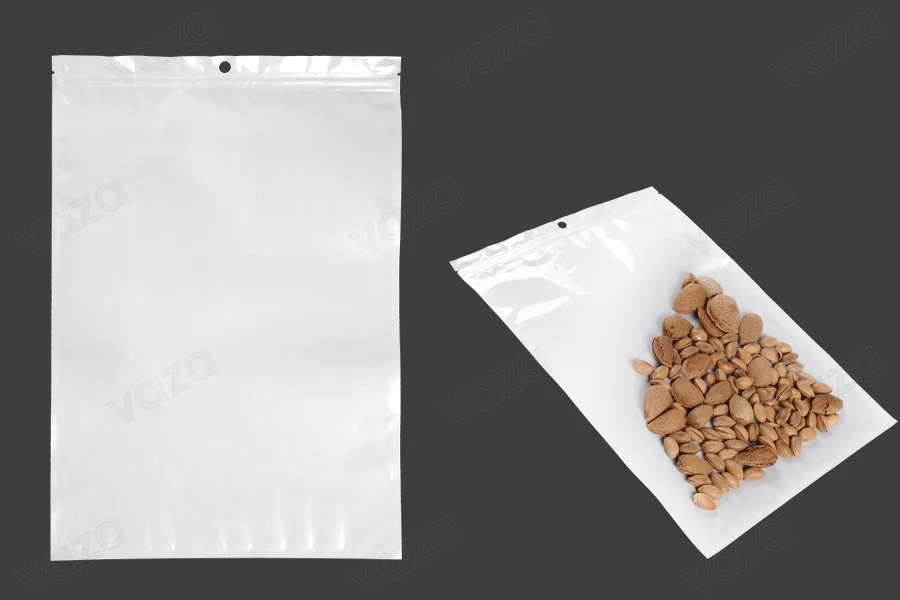Qese plastike me mbyllje zip 240x340 mm, pjesa e pasme e bardhë dhe transparente në pjesën e përparme, me vrimë dhe mundësi vulosjeje me ngjitje termike – 100 copë.-εικόνα_προϊοντική