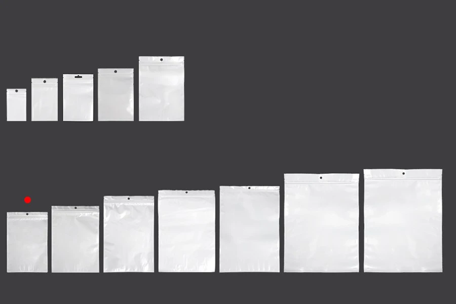 Σακουλάκια πλαστικά με κλείσιμο zip 160x240 mm, λευκή πίσω όψη και διάφανο μπροστά, με τρύπα και δυνατότητα σφράγισης με θερμοκόλληση - 100 τμχ Σακουλάκια πλαστικά με κλείσιμο zip 160x240 mm, λευκή πίσω όψη και διάφανο μπροστά, με τρύπα και δυνατότητα σφράγισης με θερμοκόλληση - 100 τμχ