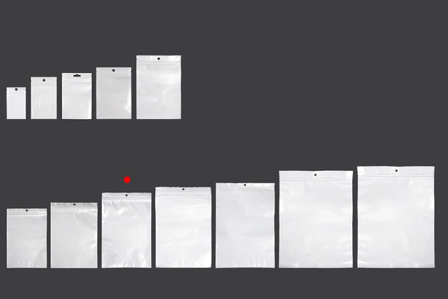 Σακουλάκια πλαστικά με κλείσιμο zip 200x300 mm, λευκή πίσω όψη και διάφανο μπροστά, με τρύπα και δυνατότητα σφράγισης με θερμοκόλληση - 100 τμχ Σακουλάκια πλαστικά με κλείσιμο zip 200x300 mm, λευκή πίσω όψη και διάφανο μπροστά, με τρύπα και δυνατότητα σφράγισης με θερμοκόλληση - 100 τμχ