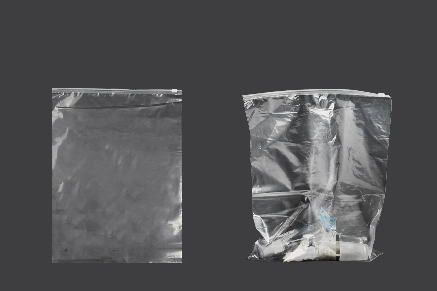 Sachets en plastique avec fermeture éclair 300 x 400 mm, transparents - 50 pcs Sachets en plastique avec fermeture éclair 300 x 400 mm, transparents - 50 pcs