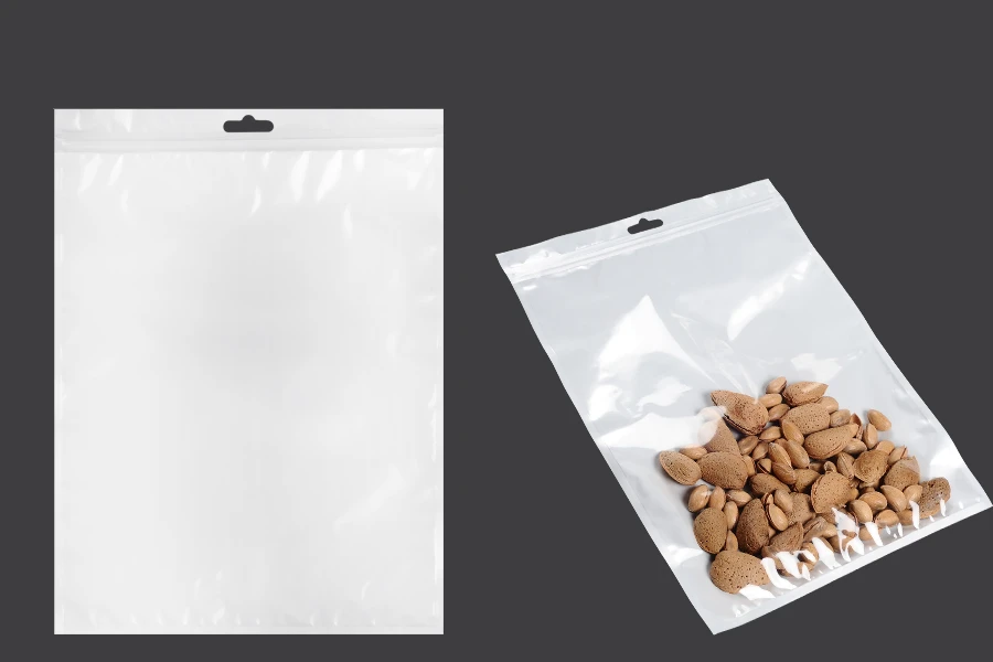 Σακουλάκια πλαστικά με κλείσιμο zip 220x300 mm, λευκή πίσω όψη, διάφανο μπροστά και τρύπα eurohole - 100 τμχ Σακουλάκια πλαστικά με κλείσιμο zip 220x300 mm, λευκή πίσω όψη, διάφανο μπροστά και τρύπα eurohole - 100 τμχ