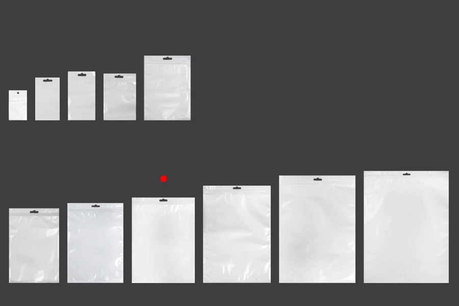 Σακουλάκια πλαστικά με κλείσιμο zip 220x300 mm, λευκή πίσω όψη, διάφανο μπροστά και τρύπα eurohole - 100 τμχ Σακουλάκια πλαστικά με κλείσιμο zip 220x300 mm, λευκή πίσω όψη, διάφανο μπροστά και τρύπα eurohole - 100 τμχ