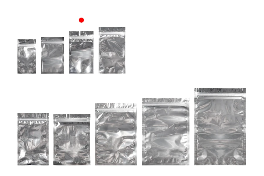 Sachets en aluminium avec fermeture éclair 90 x 160 mm, face avant transparente et possibilité de thermoscellage - 100 pcs
