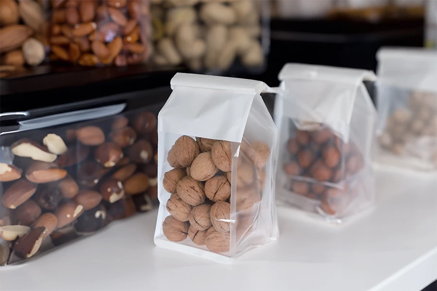 Bags with transparency 130x110x280 mm and wire for closure (tin-tie)