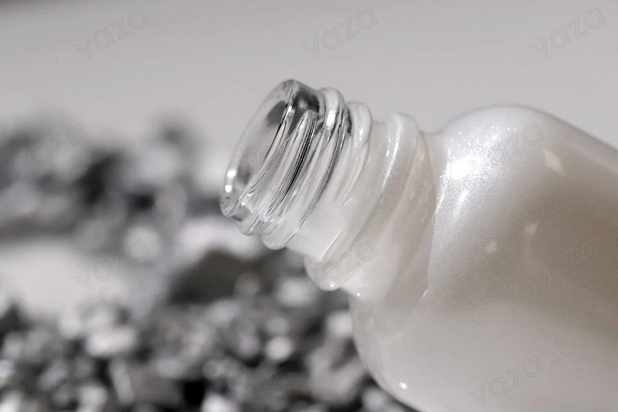 Flacon en verre pour huiles essentielles de 30 ml blanc nacré avec bouche PP18 Flacon en verre pour huiles essentielles de 30 ml blanc nacré avec bouche PP18-photo_groupe