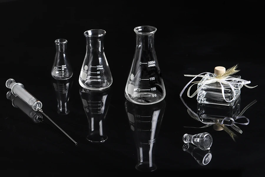 Γυάλινη κωνική φιάλη (Erlenmeyer) 10 ml με ενδείξεις ογκομέτρησης Γυάλινη κωνική φιάλη (Erlenmeyer) 10 ml με ενδείξεις ογκομέτρησης