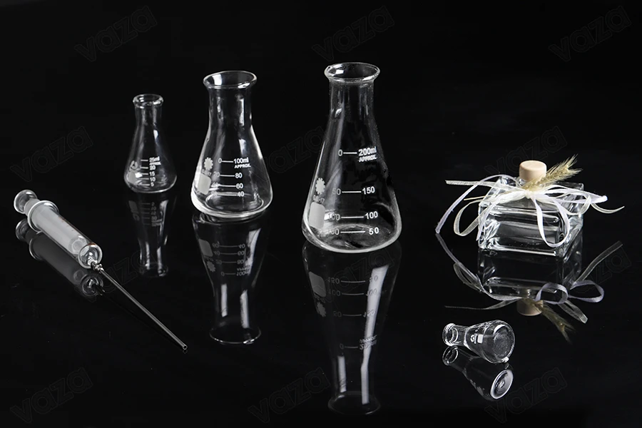 Γυάλινη κωνική φιάλη (Erlenmeyer) 10 ml με ενδείξεις ογκομέτρησης Γυάλινη κωνική φιάλη (Erlenmeyer) 10 ml με ενδείξεις ογκομέτρησης-εικόνα_σύνθεση