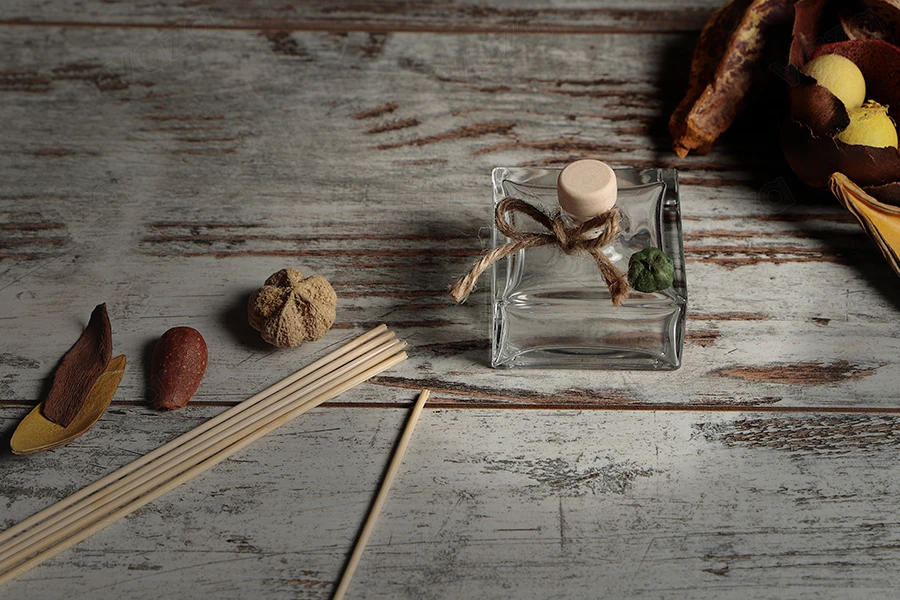 Square 70ml glass diffuser bottle Square 70ml glass diffuser bottle-image_group