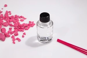 Flacon en verre de 60 ml avec finition PP24-10