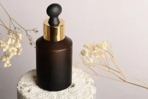 Φιαλίδιο 60 ml γυάλινο σε καραμελέ ματ χρώμα με στόμιο PP24 Φιαλίδιο 60 ml γυάλινο σε καραμελέ ματ χρώμα με στόμιο PP24